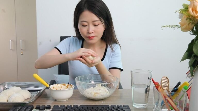 靠YouTube广告年入千万的3个华人,个个都是大美女!